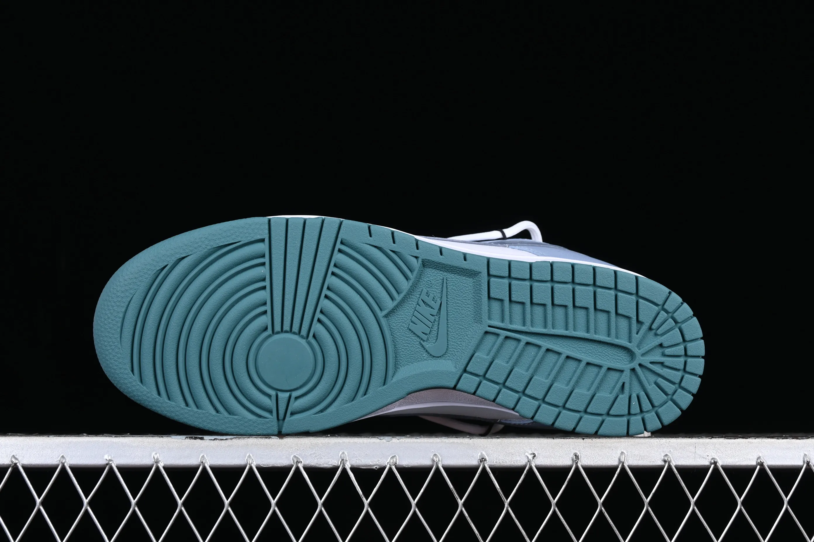 All categories Nk SB Dunk series Nk SB Dunk Low low-top sneakers Nk SB Dunk Low Strap milk blue SB low-top sports and leisure sneakers FD9911-101